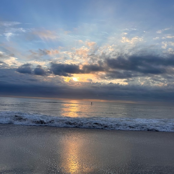 Meet your Posher, Jessica - Picture 1 of 1